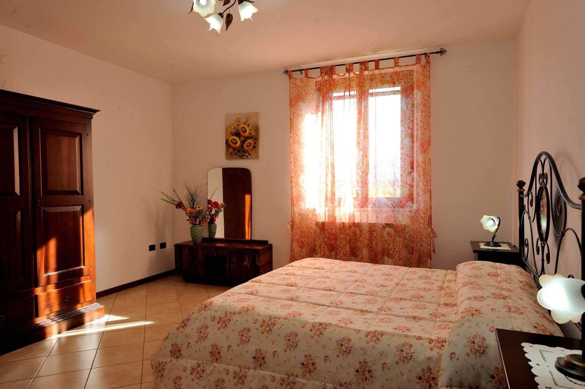 Agriturismo Stovali Da Lustrinu Protte Exterior foto